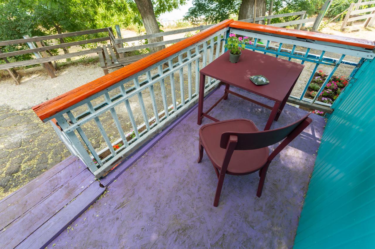 Steller Hostel & Camping Odessa Buitenkant foto